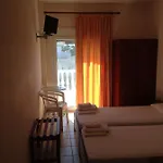 Hotel Akrogiali 2*