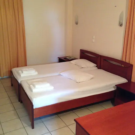 Akrogiali Otel Korinós
