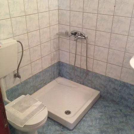 Akrogiali Otel 2*