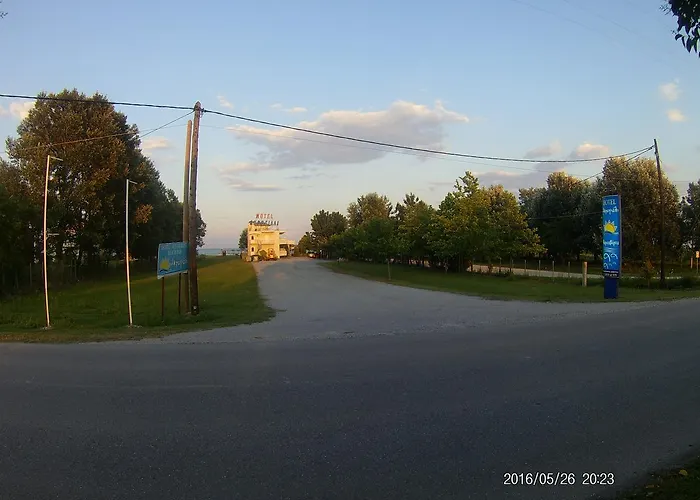 Akrogiali
