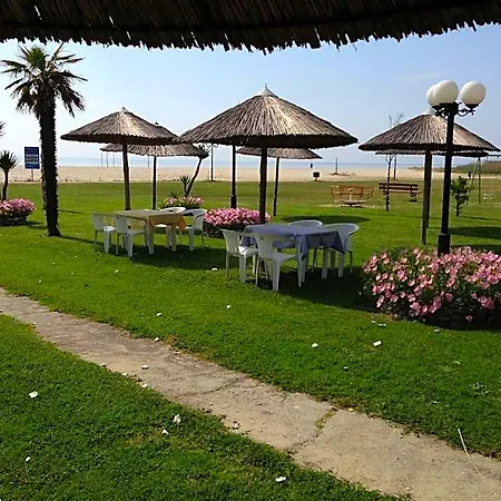Akrogiali Hotel