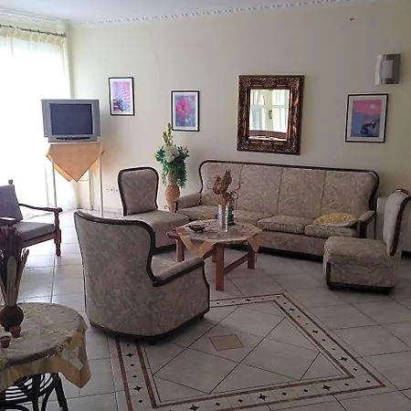 Akrogiali Hotel 2*