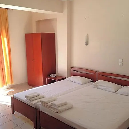 Hotel Akrogiali 2*