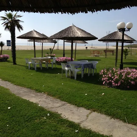 Akrogiali Hotel