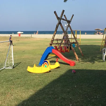 Akrogiali 호텔 Korinós