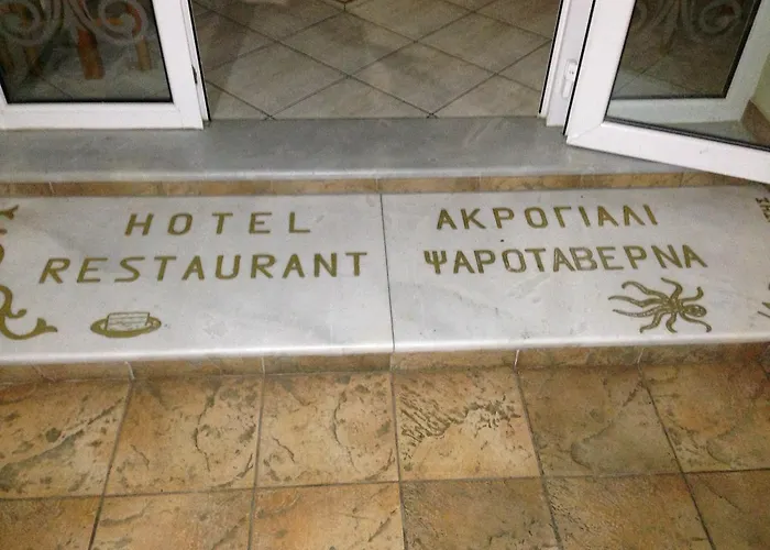 Hotel Akrogiali Korinós